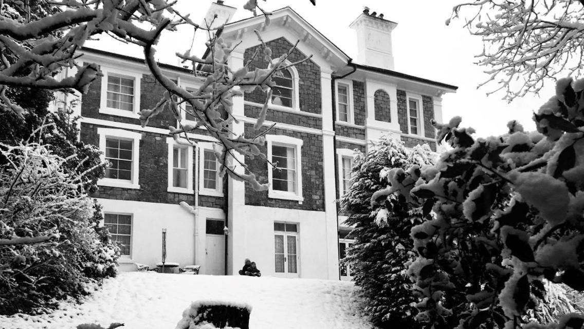 Apartment *hidden Gem* Stylish Apartment* Walk To Torquay